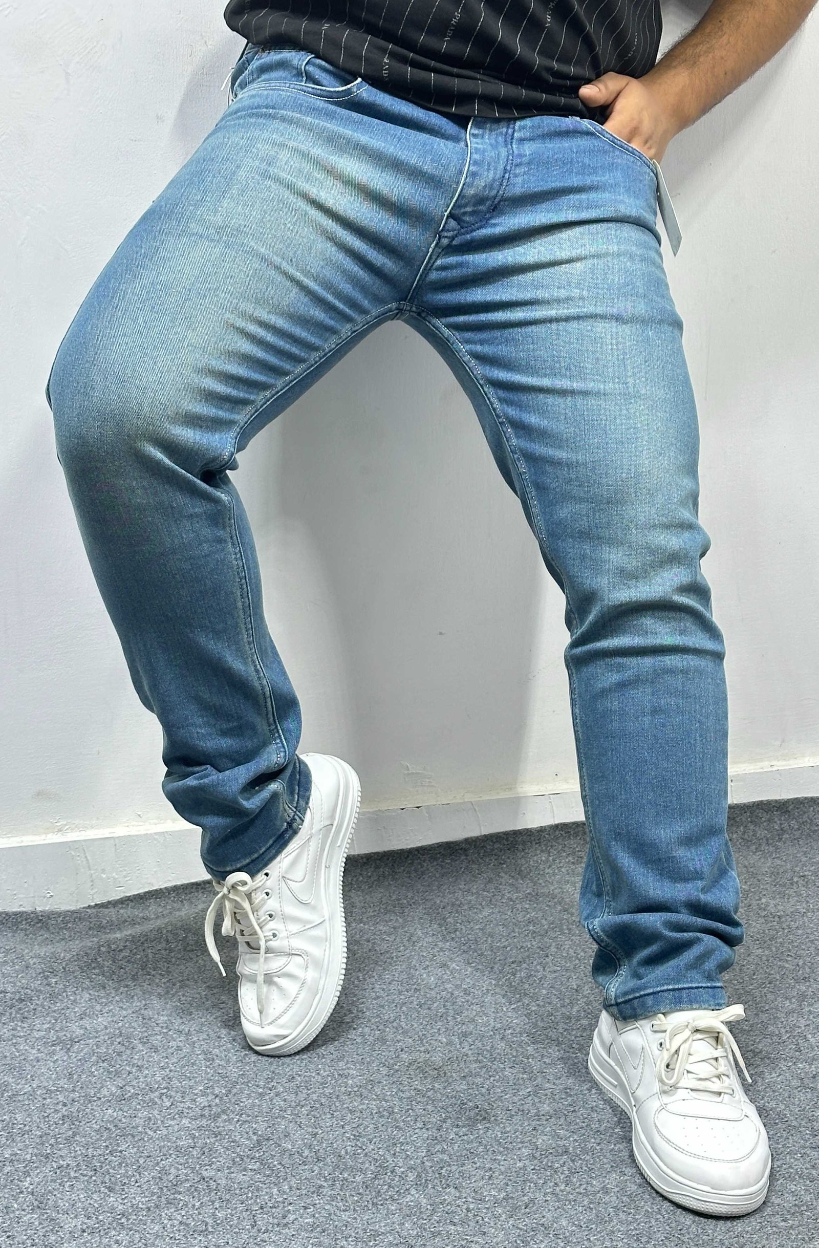 Narrow Fit Stretchable Flat Finish Jeans